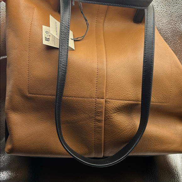 ALL SAINTS PHEONIX SPACIOUS LEATHER TOTE BAG - Picture 4 of 14